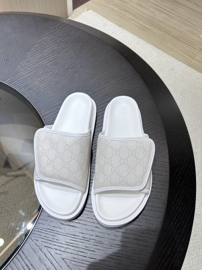 Gv*c slippers