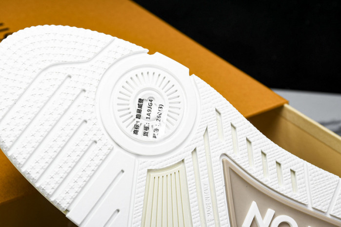 LV SNEAKER LOW FOR-LV100