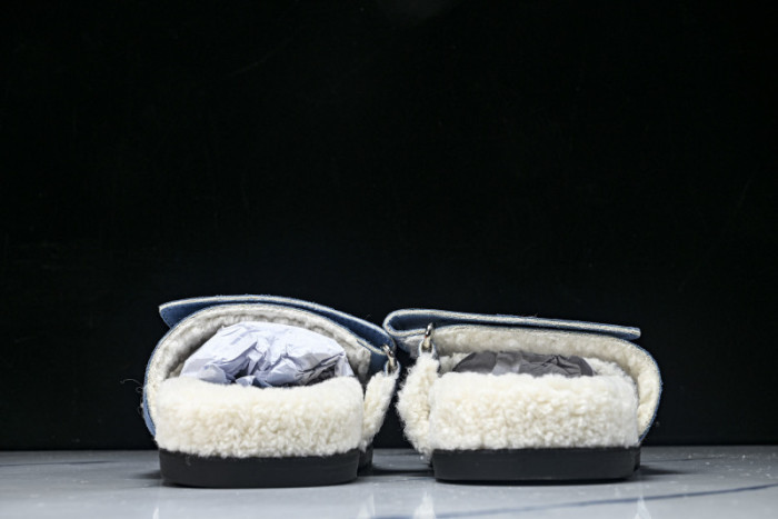 H*RMES  SLIDS   HM-54