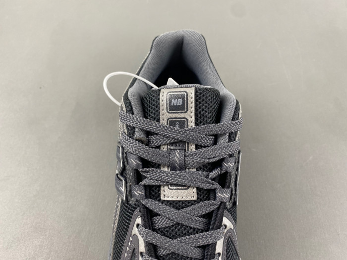 New Balance  M1906RES