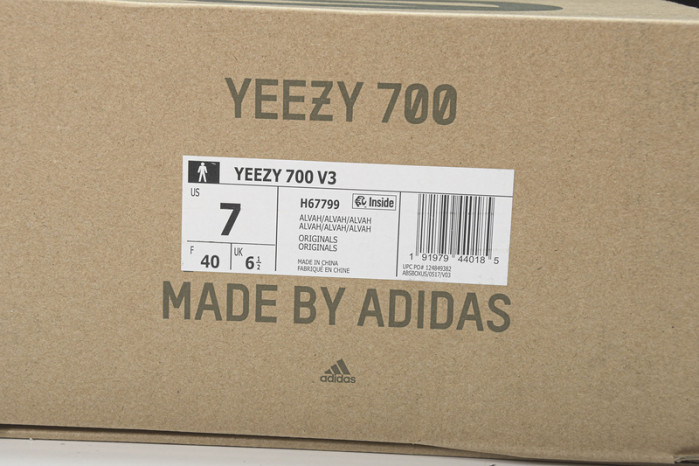 ad1d*s Y**zy 700 v3 “alvah”h67799