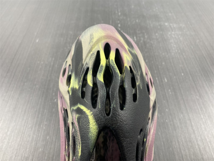 Y**zy foam rnnr “mx cardon" g9562