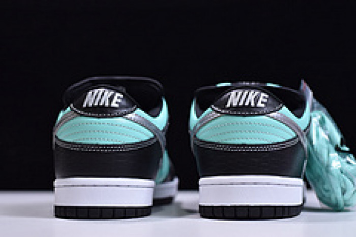 nike sb x D1am0nd dunk  ＂t*f*ny＂ 304292-402