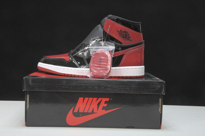 Air Jordan 1 High OG “Bred Patent” 555088-063