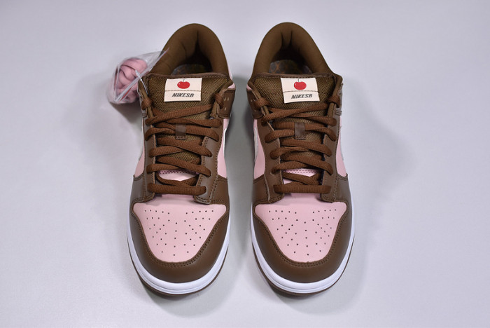 Nike Dunk SB Low Stussy Cherry 304292-671
