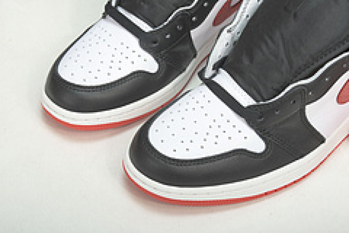 Air Jordan 1 Retro High OG 555088-112