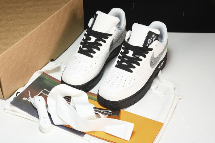 Nike Air Force 1 LV 022302