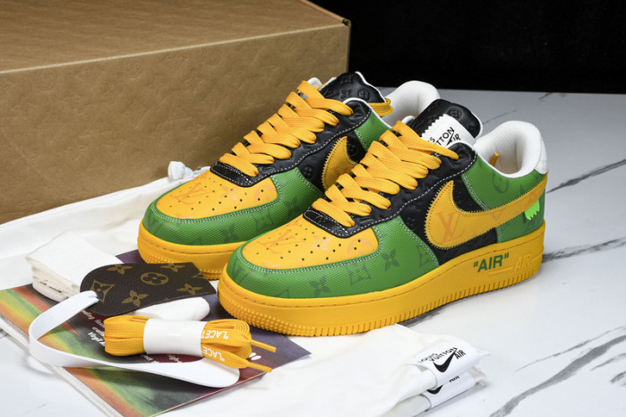 Nike Air Force 1 LV 022602