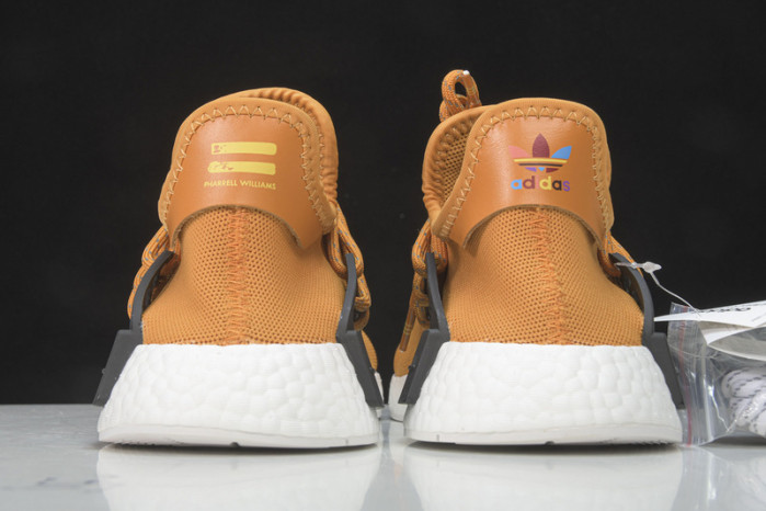 Ad1d*s nmd r1 pharrell hu hue man tangerine  bb3070