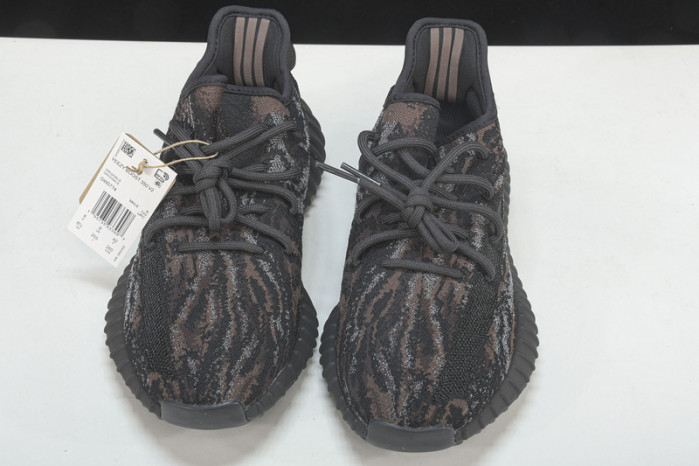 ad1d*s  Y**zy boost 350 v2 mx rock gw3774