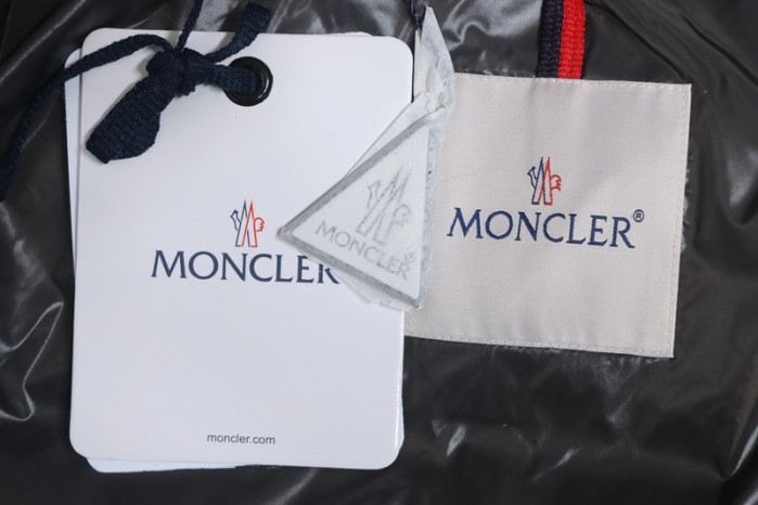 CLOTHES M0NCLER  MC06