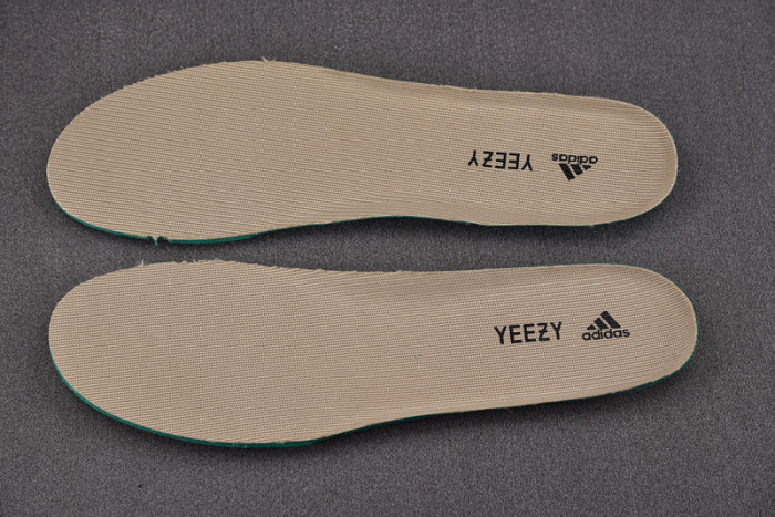 Y**zy nsltd boot  ‘khaki’   gx0054