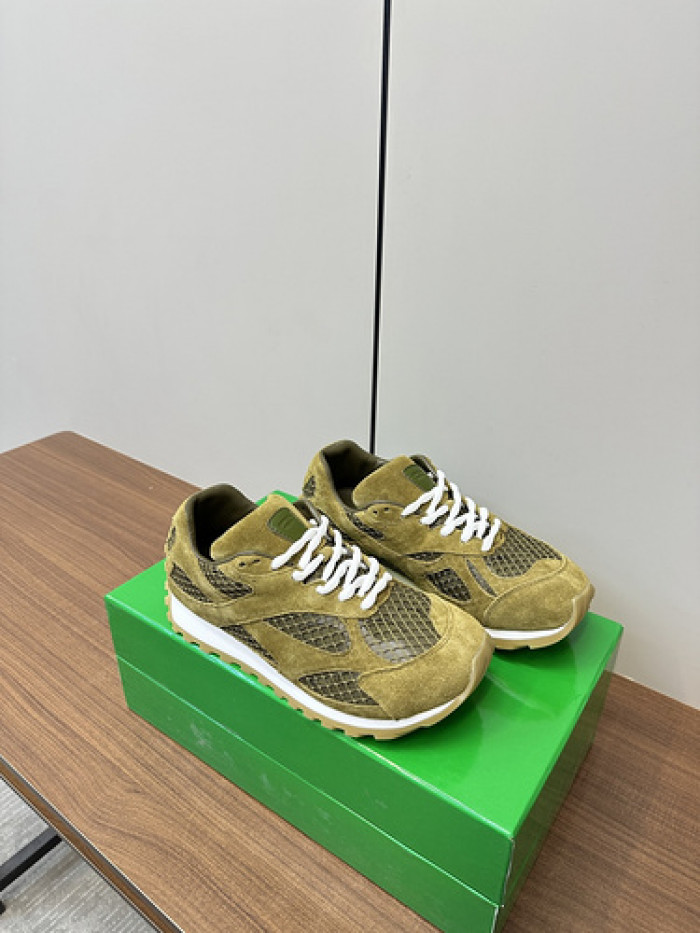 b0tt*ga Ven*ta orbit sneaker