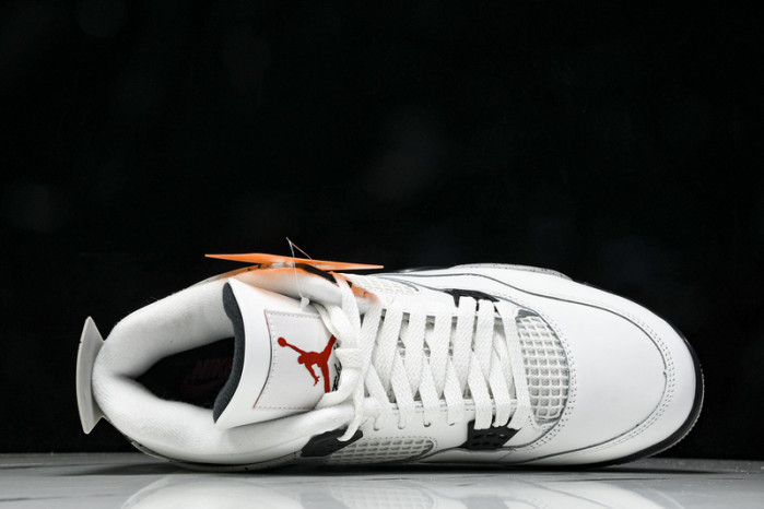 Air Jordan 4  “White Cement” （2025） FV5029-100