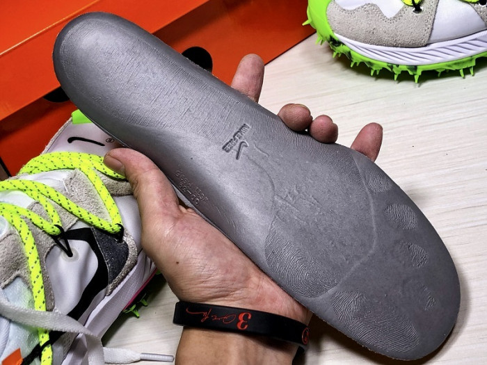 OF x Nike Zoom Terra Kiger 5 CD8179-100