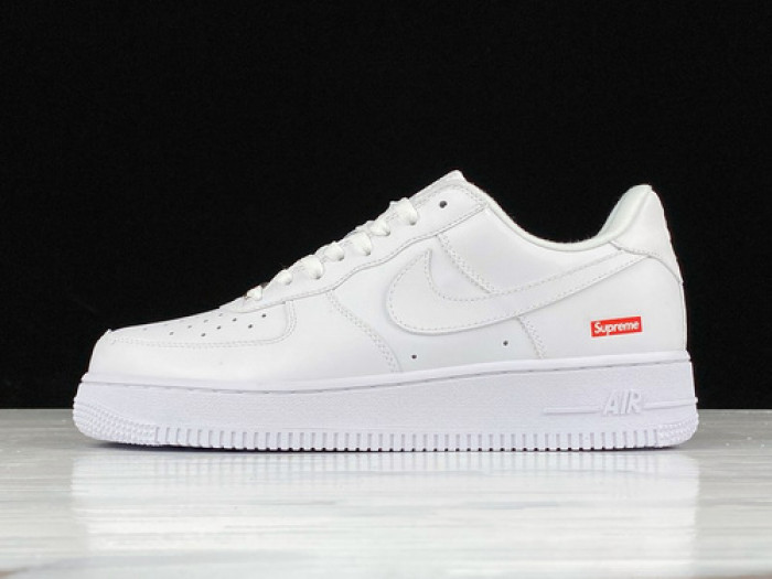 Svp*me x nike air force 1 cu9225-100