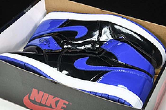 Air Jordan 1 Retro High OG 555088-404