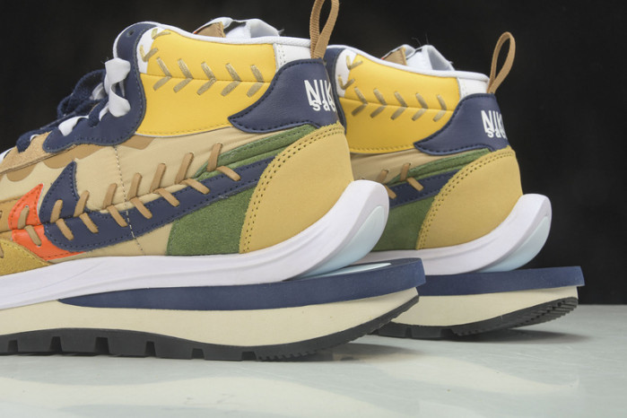 Sacai x Jean Paul Gaultier x Nk VaporWaffle DH9186-200