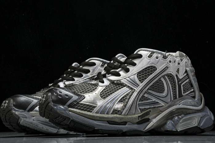 BLCG RUNNER  W3RMU-2000