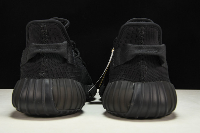 Y**zy boost 350 v2 cinder “onyx” hq4540