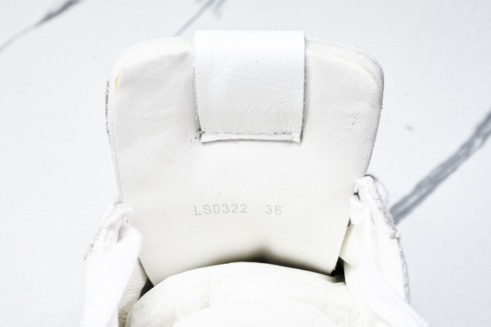 L*0ewe Ballet Runner  LW-FOR08