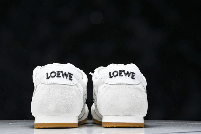 L*0ewe Ballet Runner  LW-FOR08