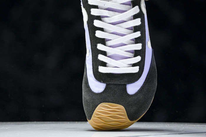 L*0ewe Ballet Runner  LW-FOR09