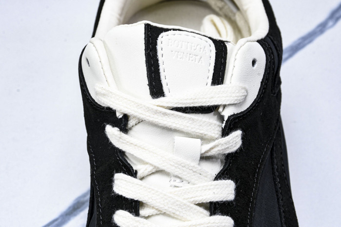 b0tt*ga Ven*ta  sneaker