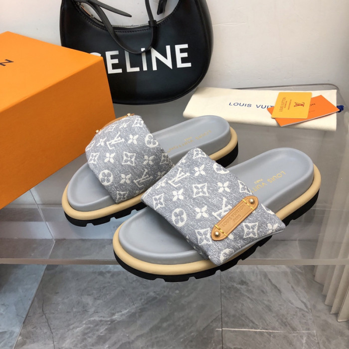 LV SLIPPERS