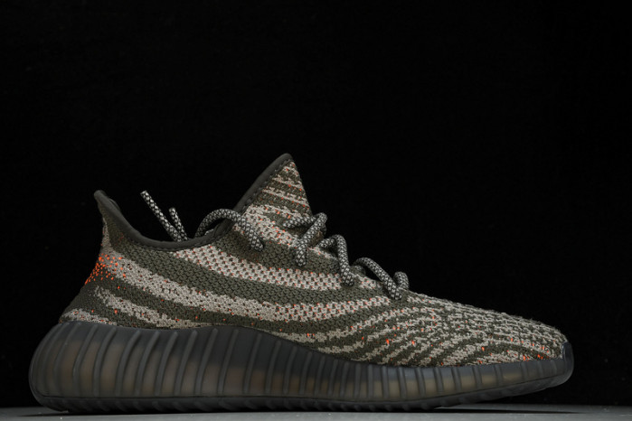 Y**zy 350 v2  “dark beluga”  hq7045