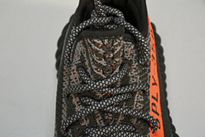 Y**zy 350 v2  “dark beluga”  hq7045