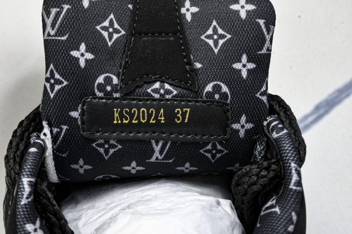 LV SNEAKER SKATE FOR-LV351