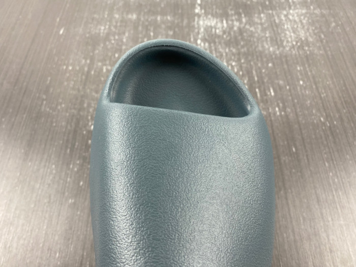 Y**zy slide “slate marine” id2349