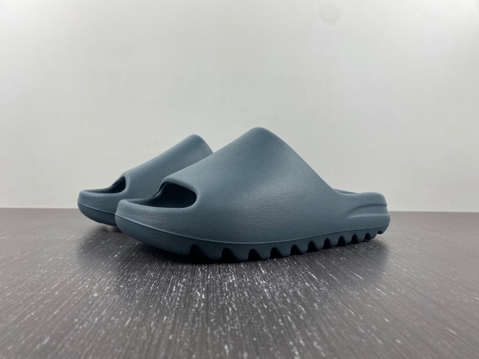 Y**zy slide “slate marine” id2349