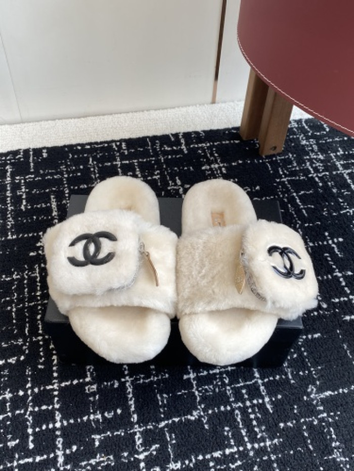 CH*NEL SLIPPERS