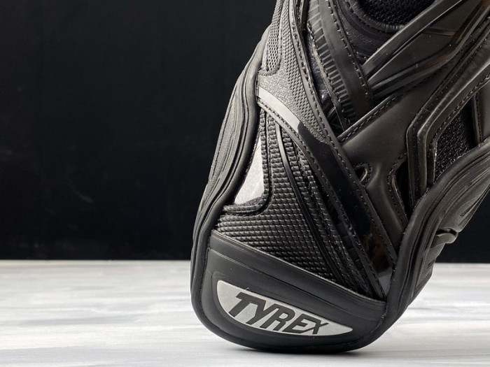 BLCG 5.0 TYREX 20SS RUNWAY