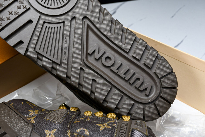 LV SNEAKER LOW FOR-LV120