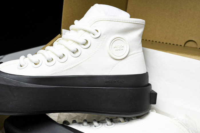 b0tt*ga Ven*ta  jumbo sneaker