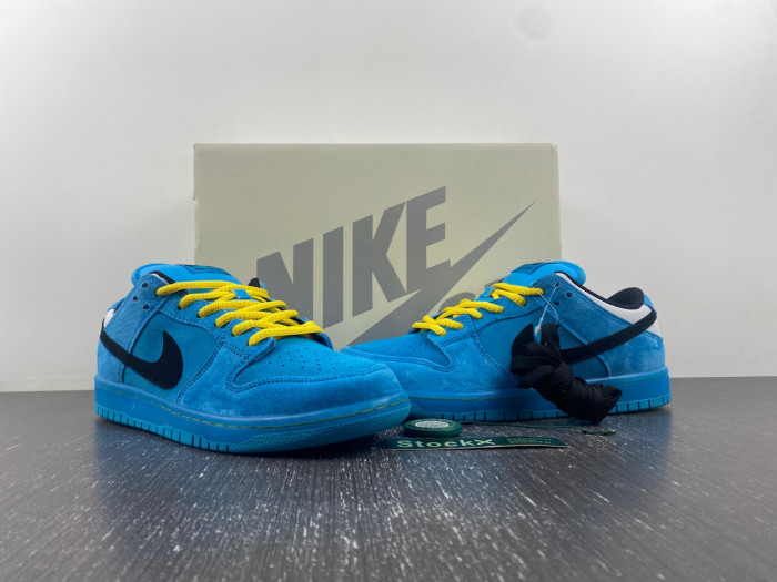 The Powerpuff Girls x Nike SB Dunk Low “Buttercup”  FZ8319-300