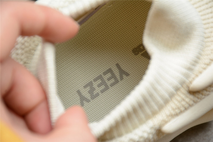 ad1d*s Y**zy 450 cloud white h68038