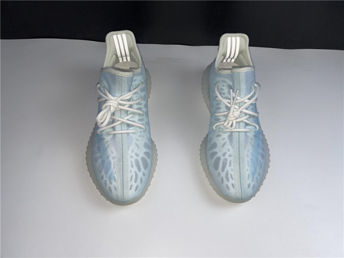 ad1d*s Y**zy boost 350 v2 