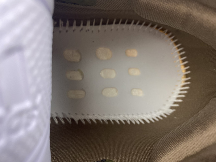 ad1d*s Y**zy boost 380 