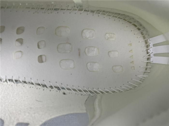 ad1d*s Y**zy boost 350 v2 