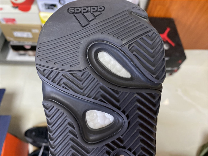 ad1d*s Y**zy boost 700 mnvn orange - fv3258