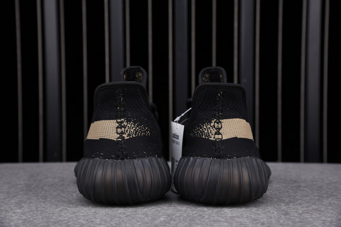 ad1d*s Y**zy boost 350 v2 core black green by9611