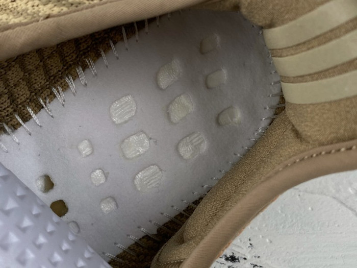 ad1d*s Y**zy 350 v2  fz5240