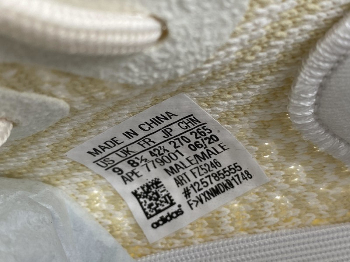 ad1d*s Y**zy boost 350 v2 “abez” fz5246