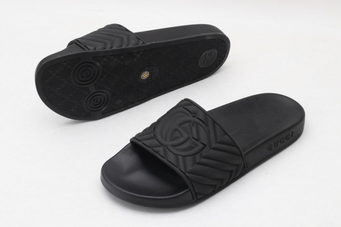 Gv*c slippers all  black