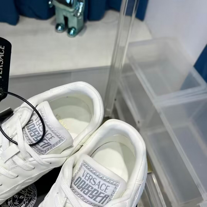 VERS SNEAKERS   23112902